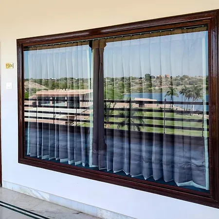 Lake View Hotel And Resort-2
